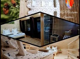 Kis Tűzlepke Lombház, hotel with hot tubs in Orfalu