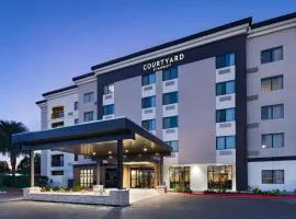 Courtyard Laredo