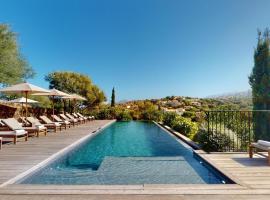 Hôtel Restaurant Villa Joséphine, pet-friendly hotel in LʼÎle-Rousse