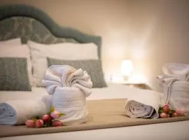 Electra Residence - Luxury Central Beach View Studio Apartment