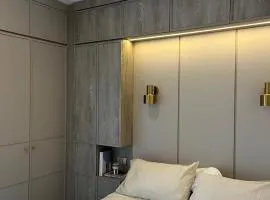 1BR apartment near MRT station