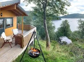 3 Bedroom Lovely Home In Tjørhom
