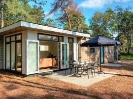 2 Bedroom Lovely Home In Hellendoorn, hotel de lujo en Hellendoorn