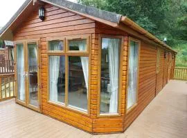 2br-Lodge-Sleeps4-ValleyView-PetFriendly