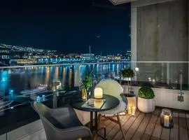 Dinbnb Apartments I Luxury with Views l Large Balcony