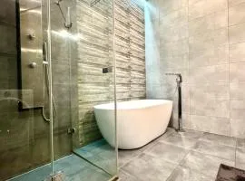 ApartPoltava Дизайнерська студія в ЕЛІТНІЙ новобудові розкішна ВАННА, Сонячний парк