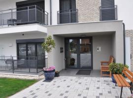 Magnolia Apartman, beach hotel in Dunajsk&aacute; Streda