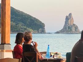 TRAVELLERS LEMONIAS APARTMENT Agios GORDIOS, hotel em Agios Gordios