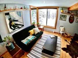 Ski Bunny Studio Walkable to Ski Lifts