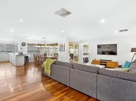 5BR Retreat with Pool, table tennis and Pure Relaxation