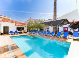 Luxury Palm Suites