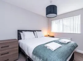 3-Bed House - Ideal for Contractors and Families