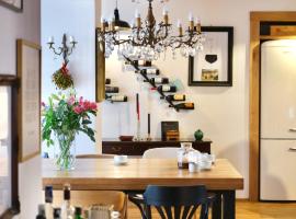 Casa Vacanze Černovice, hotel v destinaci Černovice