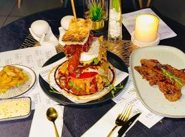 OTAKU Restaurant, hotel i Johannesburg