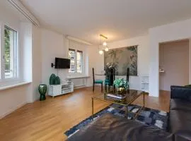 KAYA Zurich Apartment SAPPHIRE - Downtown 2BR Deluxe Apt