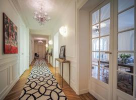 Relais12bis Bed & Breakfast By Eiffel Tower、パリにあるエッフェル塔の周辺ホテル