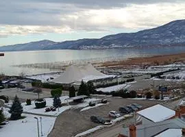 Nice Lake view Apartment