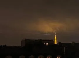 Cute Studio near Arc de Triumph with Eiffeltower view