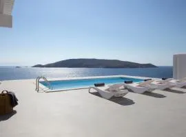 CasaDei Pool 4-BDR Sea View Villas 'Anemos' & 'Petra' with Nighttime Security Guard