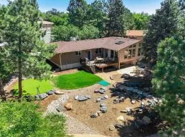 Crestwood Estate 4 Family Homes Sleeps 48 Near UCCS