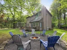Dreamy Lake House - Fireplace, Firepit & Pet Friendly