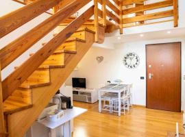 The clock house -Centro storico-, hotel a Clusone