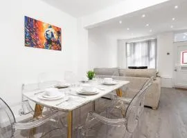 Beautiful House - Free Parking - 5 mins to centre