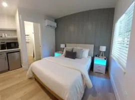 Brand New Pet Friendly Studio Downtown CDA