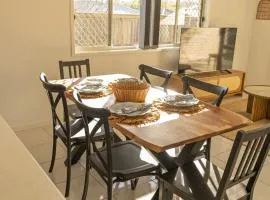Peaceful Retreat - Spacious Family Home in Yarrabilba perfect for Family or Professionals