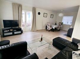 Koselig leilighet med balkong og parkering., hotel i Stavanger