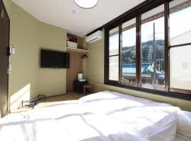 ホテル山賊