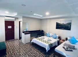 Hilarios Inn