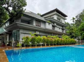 Milife Medicity Perashannoor, hotel i Kuttippuram