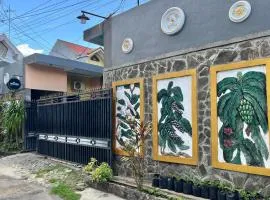 Raysha Luxury Guest House Mitra RedDoorz