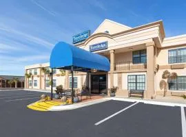 Travelodge by Wyndham Perry National Fairgrounds Area I-75
