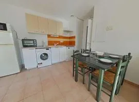 Maison 3 pièces 6 couchages PORT LEUCATE NATURISME PL040-046