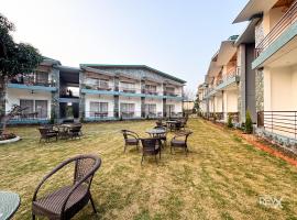 Wonderwood Corbett Resort -1min walk to River with Deep Jungle Trail, hotel en Rāmnagar