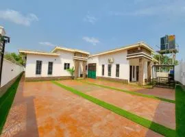 Kiscourt apartment
