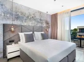 Fly Room - S6 - MPolo