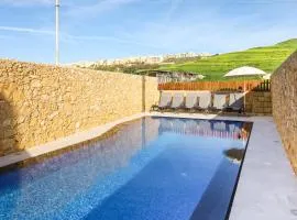 Solaris Holiday Home