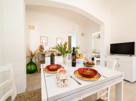 Villa Maris - giardino-parcheggio-veranda esterna, hotell i Torre Suda