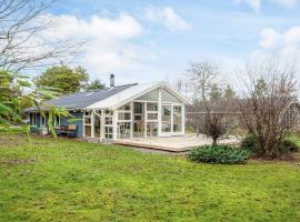 6 person holiday home in Ulfborg-By Traum, hotel v destinaci Ulfborg