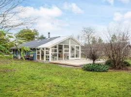 6 person holiday home in Ulfborg-By Traum