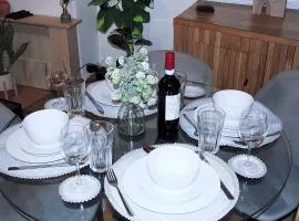 2Br House Sleeps 5 Parking Contractors&Families