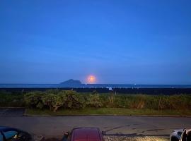 遇見龜山島, villa &iacute; Toucheng