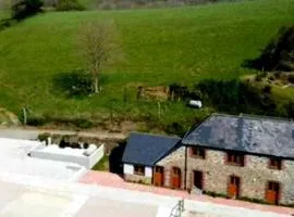 De-Vollard, Cornish Cottage, Lovely Village
