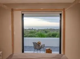Bella La Vita Beachfront Villa