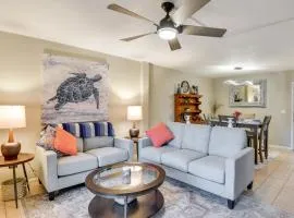 1st-Floor Condo in New Smyrna Beach with Pool Access
