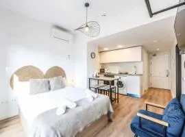 Elegant Studio with Private Terrace by RentitUP