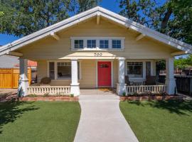 Main Street, hotel in Templeton